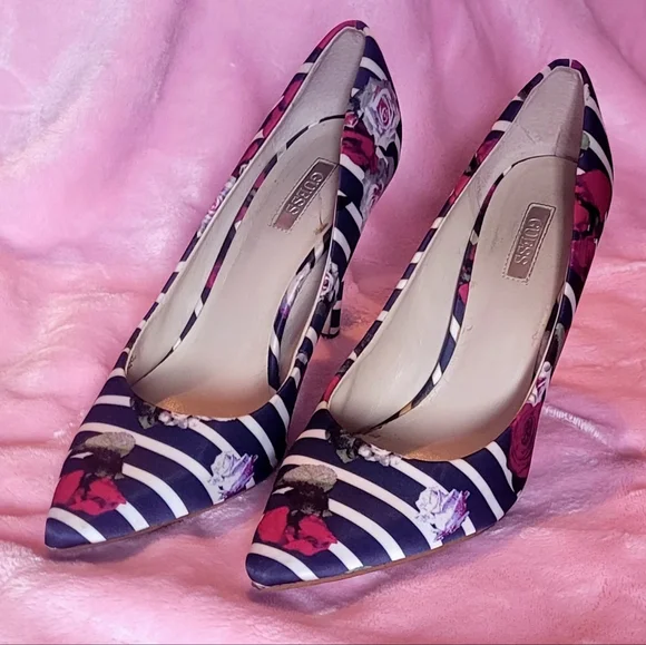 SZ 8.5 GUESS Heel - Picture 13 of 14